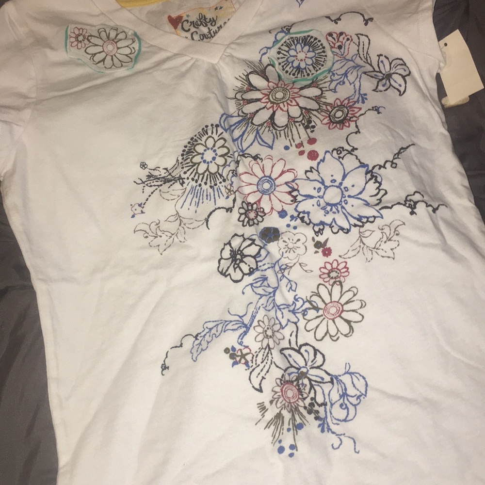 Tee - Picture 2 of 4